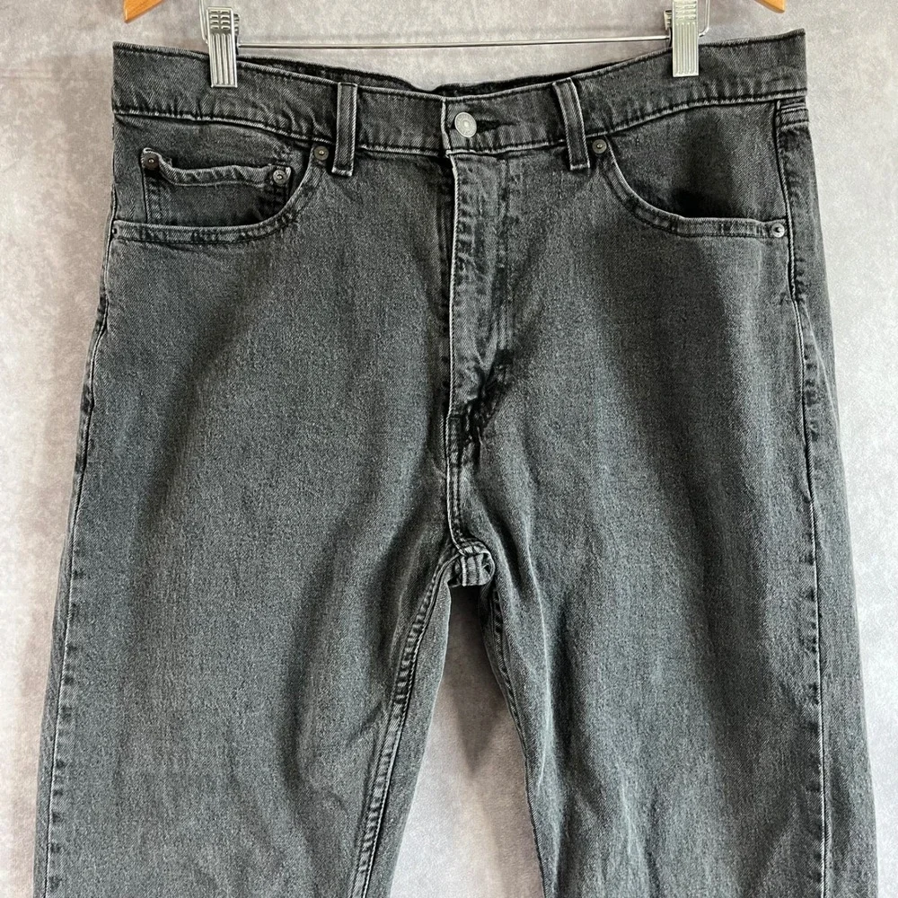 Levis 505 Regular Fit Mens 38x30 Black Faded Denim Jeans Casual Pants 00505-2913